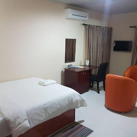 Providence Hotel Abeokuta Extérieur photo