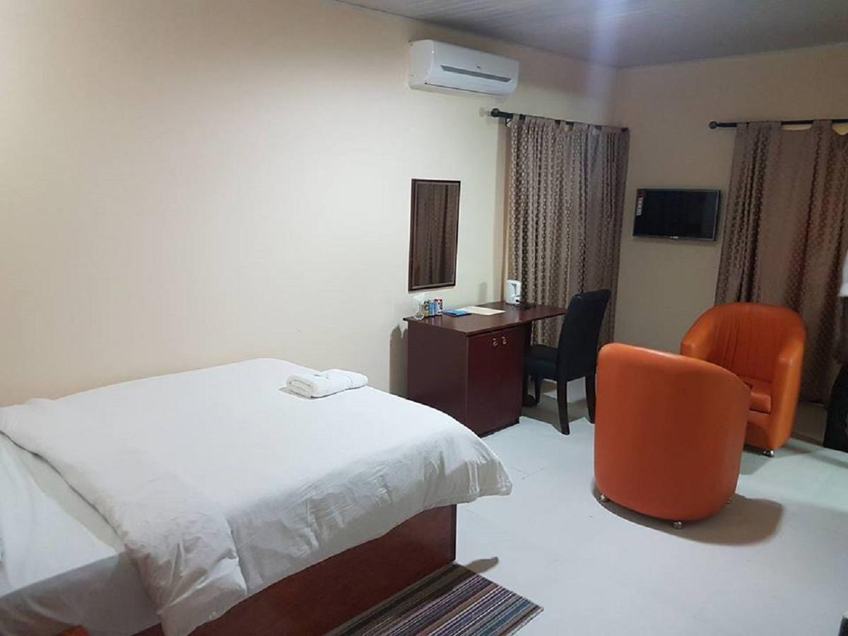 Providence Hotel Abeokuta Extérieur photo