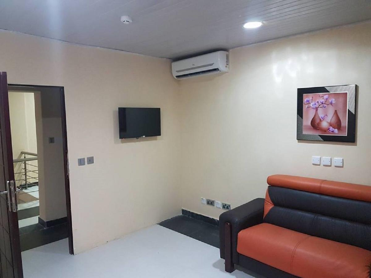Providence Hotel Abeokuta Extérieur photo