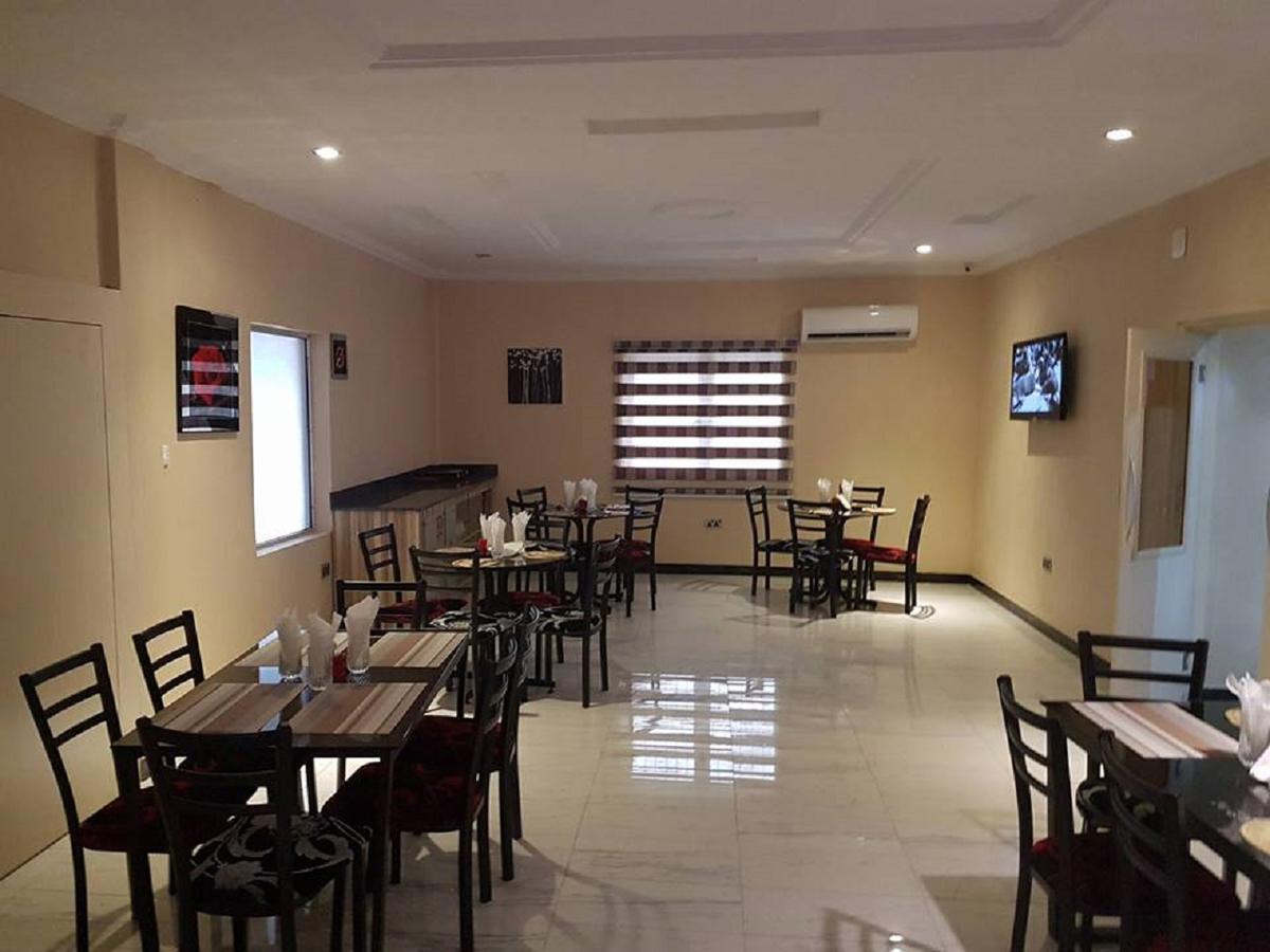 Providence Hotel Abeokuta Extérieur photo